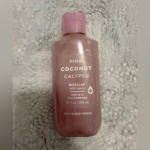 Bath & Body Works Pink Coconut Calypso Wash